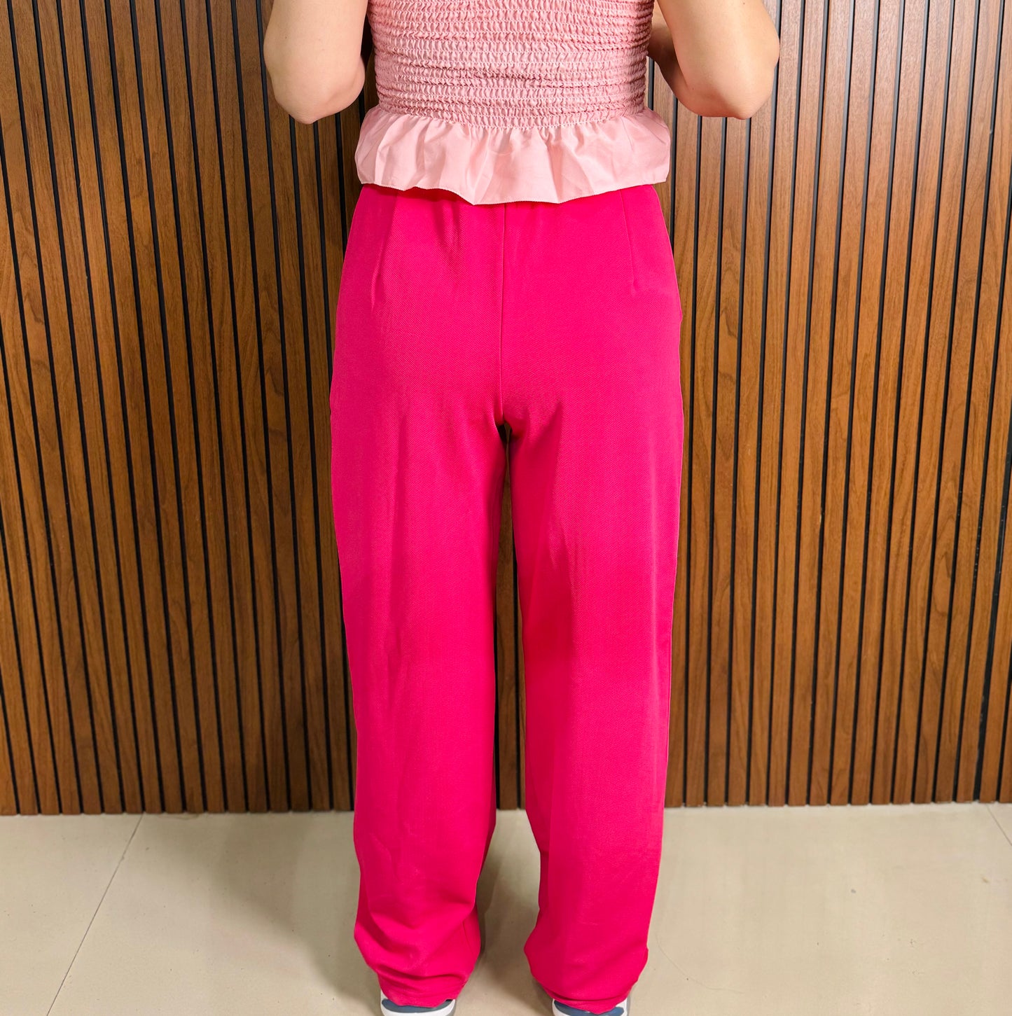 Dream Design Comfortable Women's Trousers with Elastic Waist & Side Pockets